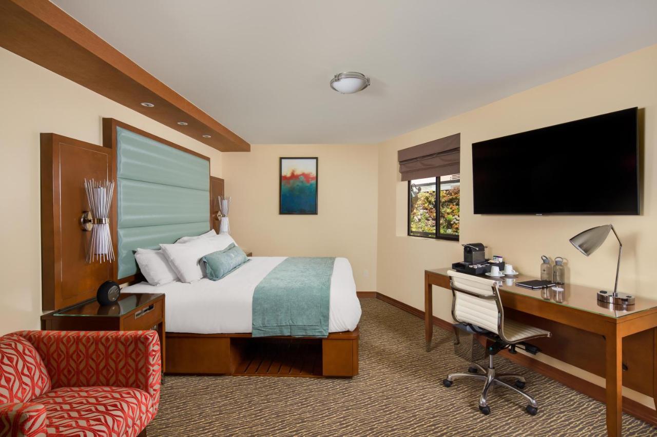 Cormorant Boutique Hotel San Diego Room photo